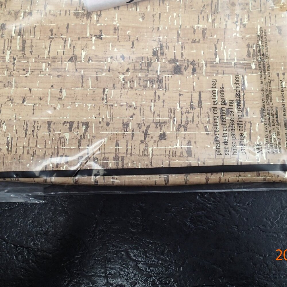 "Cork" Styled Women's Clutch NEW - Picture 2 of 7